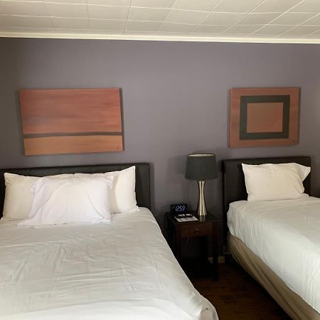 The Triangle Motel Alma Luaran gambar