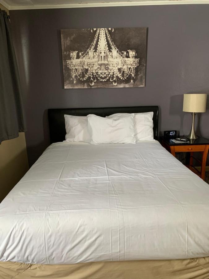 The Triangle Motel Alma Luaran gambar