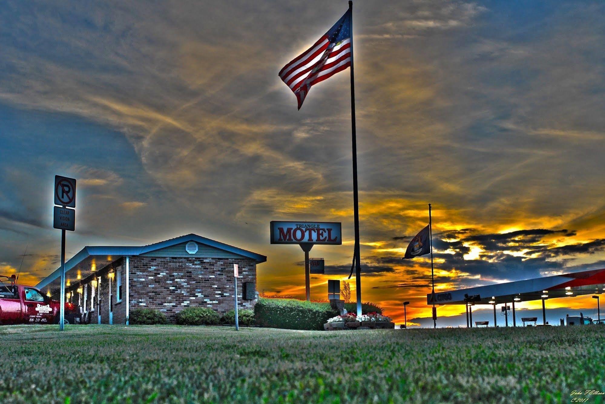 The Triangle Motel Alma Luaran gambar